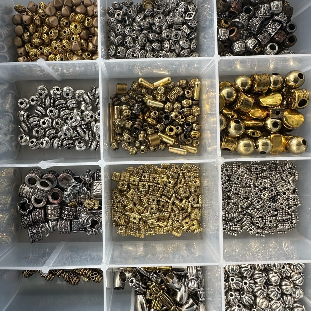 Jewelry Beads & Bead Storage Organizer - Picture 3 of 9